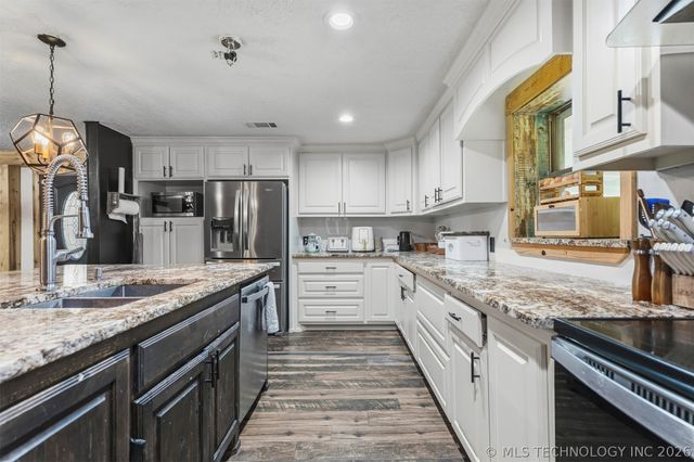 2008 NE 3rd Avenue, Ardmore, OK 73401
