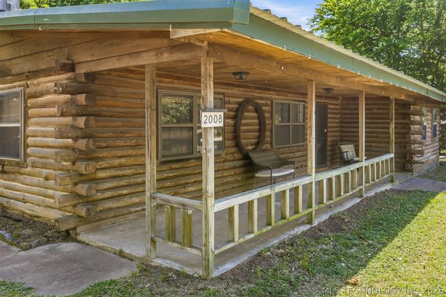 2008 NE 3rd Avenue, Ardmore, OK 73401