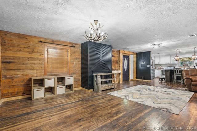 2008 NE 3rd Avenue, Ardmore, OK 73401