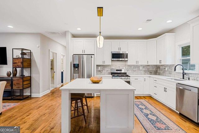 686 Elbert Street SW, Atlanta, GA 30310