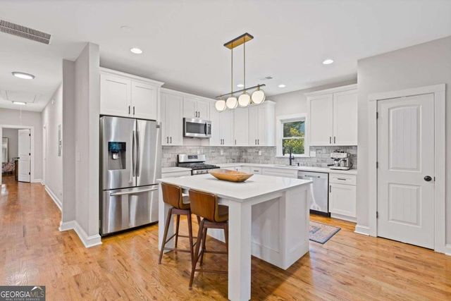 686 Elbert Street SW, Atlanta, GA 30310