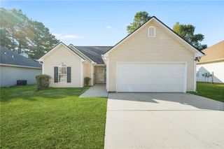 1406 Isleworth Circle, Atlanta, GA 30349