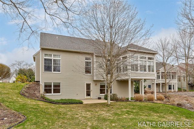 18147 Lost Creek Lane, Spring Lake, MI 49456
