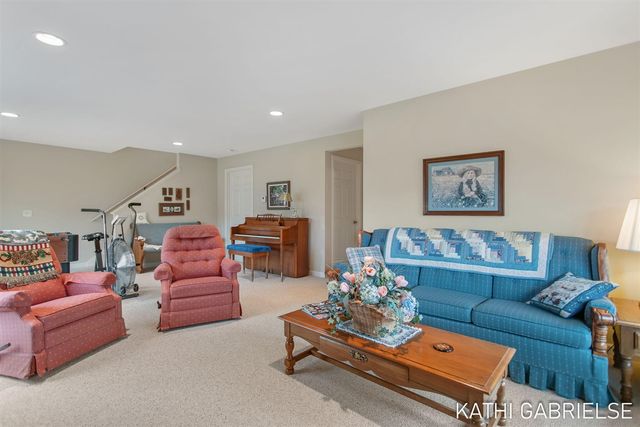 18147 Lost Creek Lane, Spring Lake, MI 49456