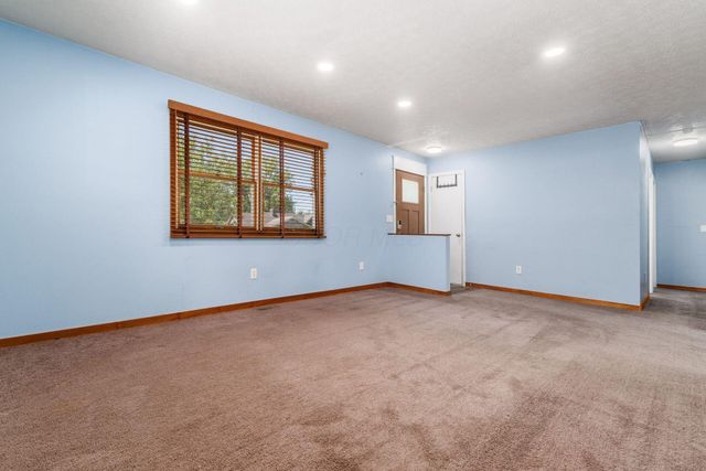 2094 Radnor Avenue, Columbus, OH 43224