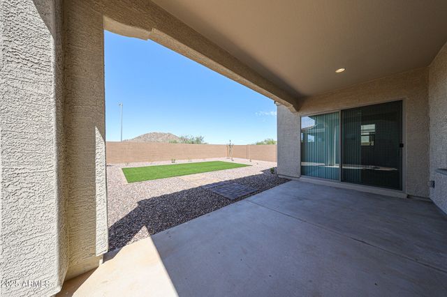 25076 N 77TH Drive, Peoria, AZ 85383