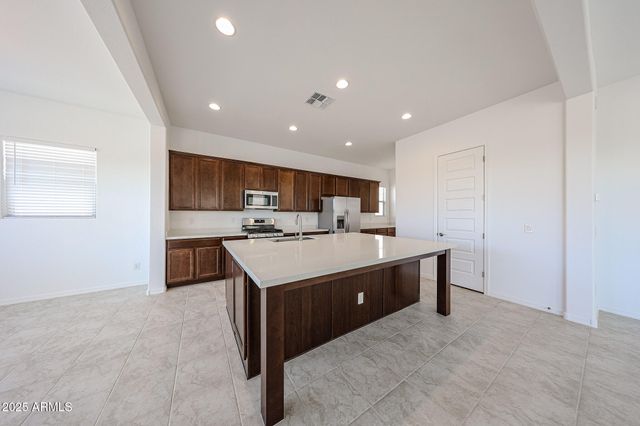 25076 N 77TH Drive, Peoria, AZ 85383