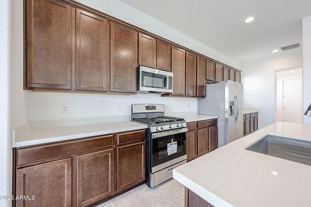 25076 N 77TH Drive, Peoria, AZ 85383