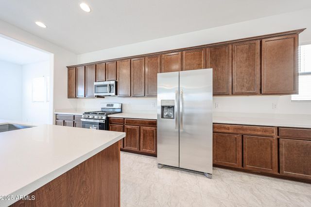25076 N 77TH Drive, Peoria, AZ 85383