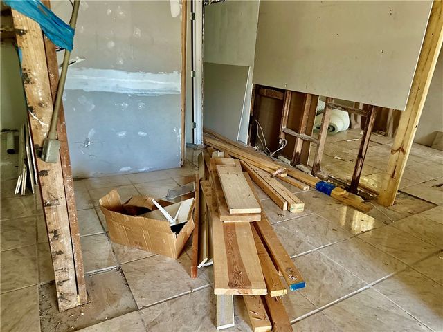 321 Cortez St, Corpus Christi, TX 78405