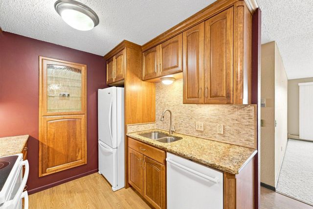 14630 Garrett Avenue 613, Apple Valley, MN 55124