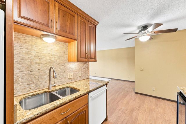 14630 Garrett Avenue 613, Apple Valley, MN 55124