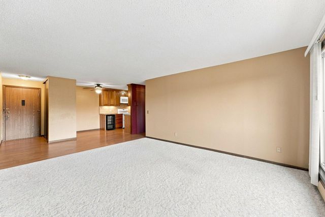 14630 Garrett Avenue 613, Apple Valley, MN 55124