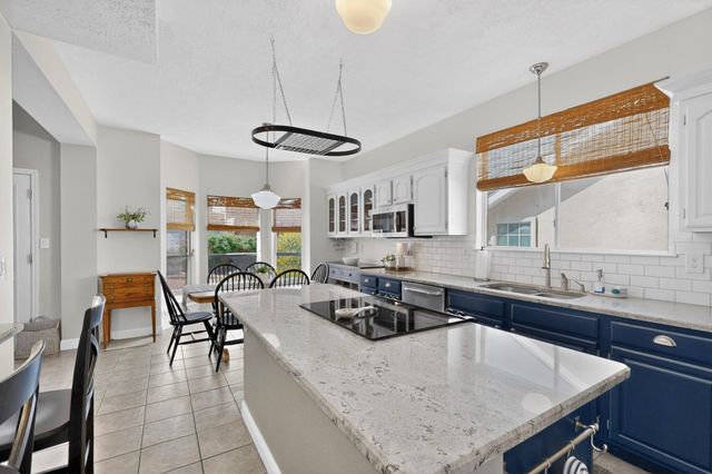 9409 Holm Bursun Drive NW, Albuquerque, NM 87114