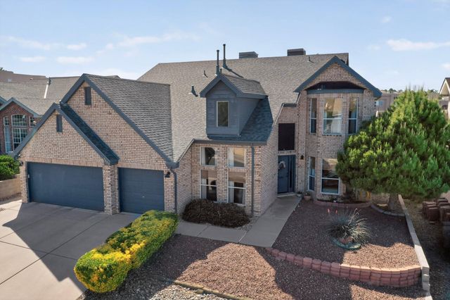 9409 Holm Bursun Drive NW, Albuquerque, NM 87114