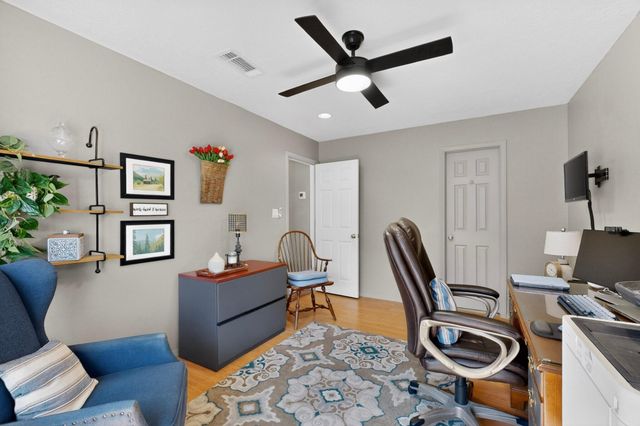 9409 Holm Bursun Drive NW, Albuquerque, NM 87114