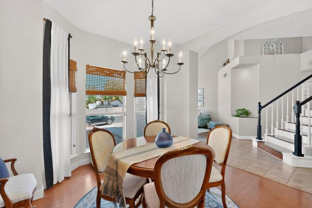 9409 Holm Bursun Drive NW, Albuquerque, NM 87114