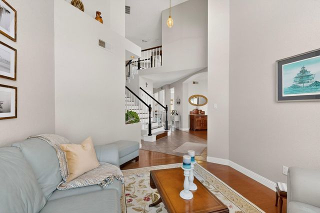 9409 Holm Bursun Drive NW, Albuquerque, NM 87114