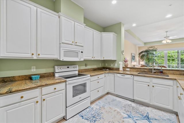 2340 Water Oaks Court 223, Vero Beach, FL 32962