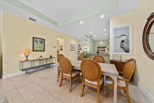 2340 Water Oaks Court 223, Vero Beach, FL 32962