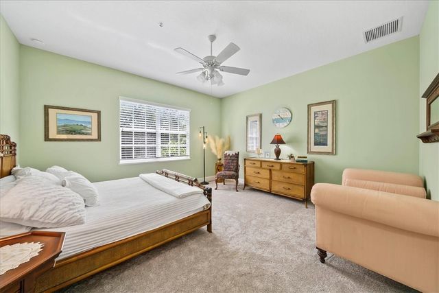 2340 Water Oaks Court 223, Vero Beach, FL 32962