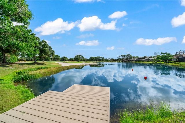 2340 Water Oaks Court 223, Vero Beach, FL 32962