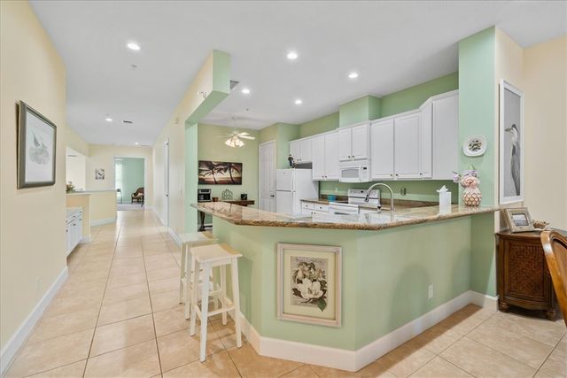 2340 Water Oaks Court 223, Vero Beach, FL 32962