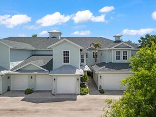 2340 Water Oaks Court 223, Vero Beach, FL 32962