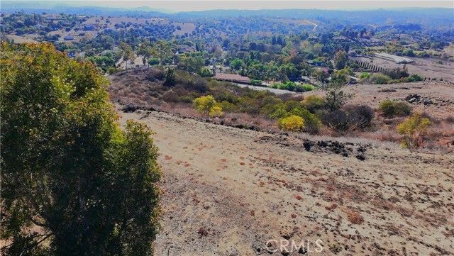 1387 Las Vistas Road, Fallbrook, CA 92028
