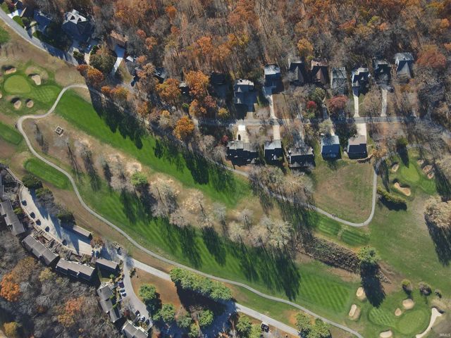 9417 S Harbour Pointe Drive, Bloomington, IN 47401