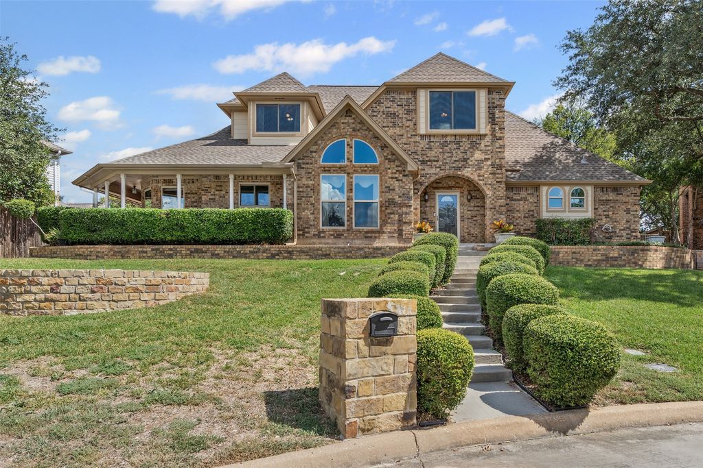 6632 Carston Court, North Richland Hills, TX 76180