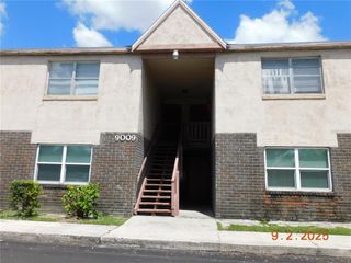 9009 WESTCHESTER CIRCLE B-18, Tampa, FL 33604