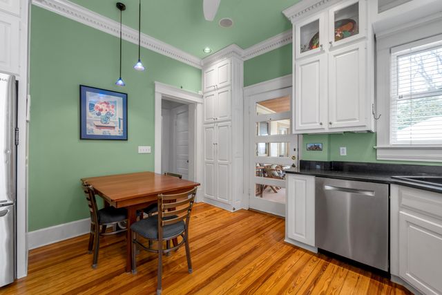 325 Transylvania Park, Lexington, KY 40508