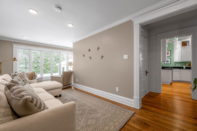 325 Transylvania Park, Lexington, KY 40508