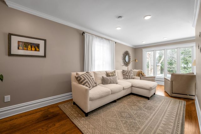 325 Transylvania Park, Lexington, KY 40508