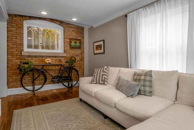 325 Transylvania Park, Lexington, KY 40508