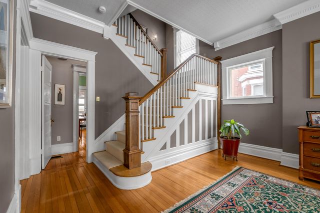 325 Transylvania Park, Lexington, KY 40508