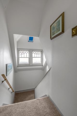 325 Transylvania Park, Lexington, KY 40508