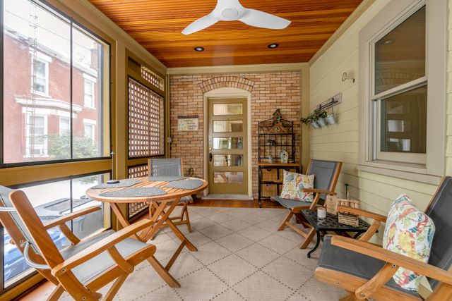 325 Transylvania Park, Lexington, KY 40508