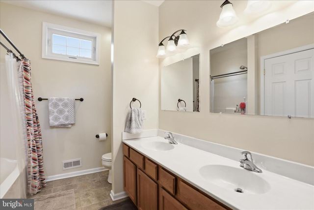297 EUCLID AVE, Charles Town, WV 25414