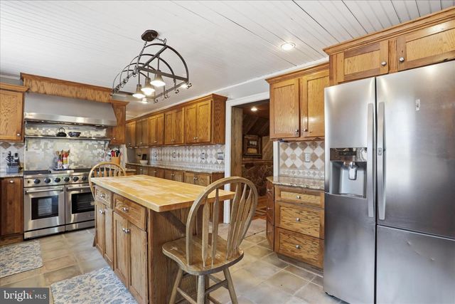 297 EUCLID AVE, Charles Town, WV 25414