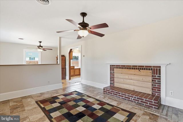 297 EUCLID AVE, Charles Town, WV 25414