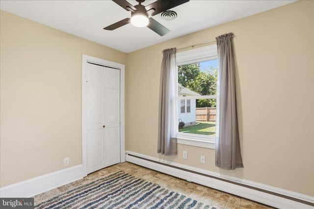 297 EUCLID AVE, Charles Town, WV 25414