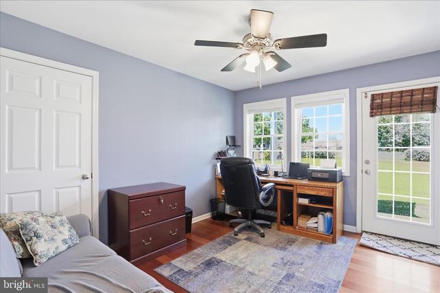 297 EUCLID AVE, Charles Town, WV 25414
