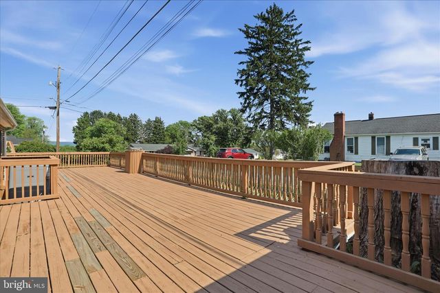297 EUCLID AVE, Charles Town, WV 25414