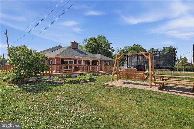 297 EUCLID AVE, Charles Town, WV 25414