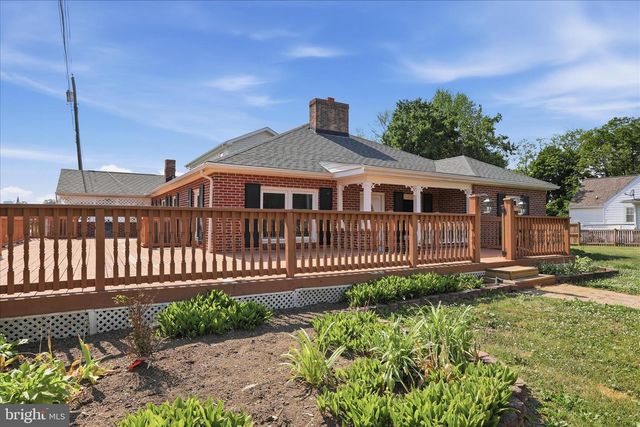 297 EUCLID AVE, Charles Town, WV 25414