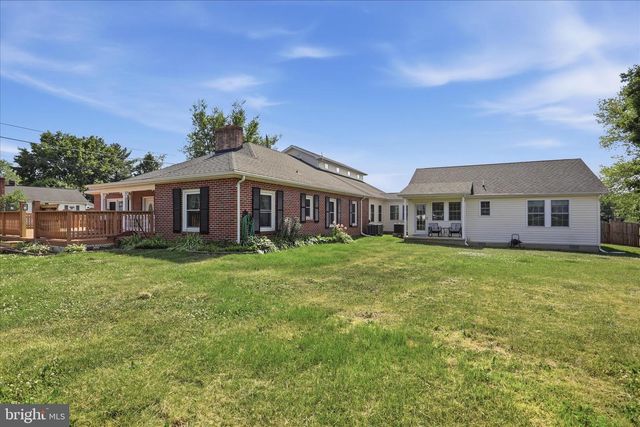 297 EUCLID AVE, Charles Town, WV 25414