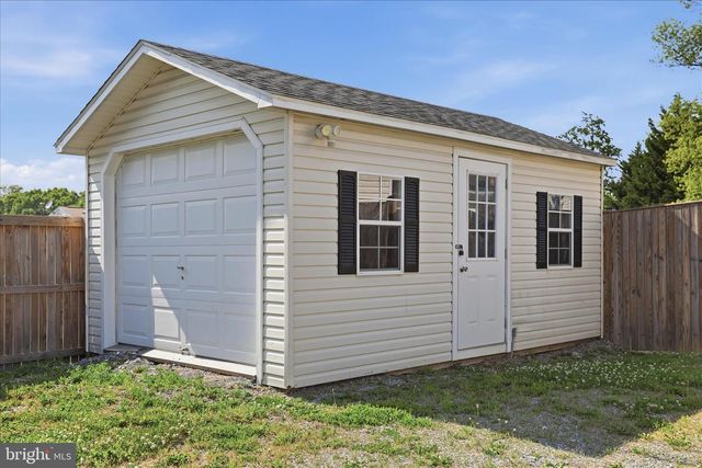 297 EUCLID AVE, Charles Town, WV 25414