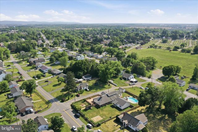 297 EUCLID AVE, Charles Town, WV 25414